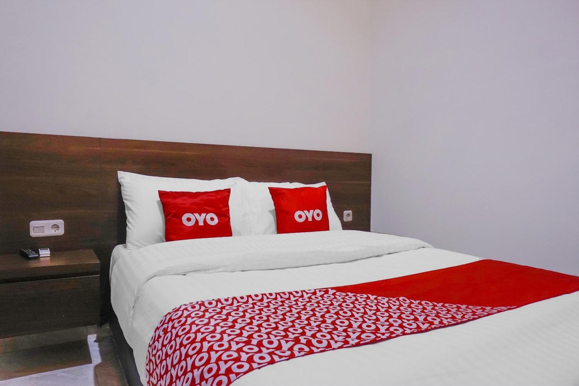 Hotel OYO 90115 Near Pasar Baru Yakarta Exterior foto